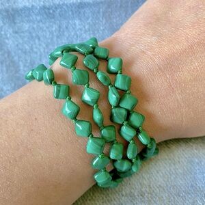 Elegant Green Beaded Bracelet
